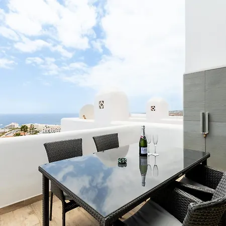 Aloha Garden Apartment *